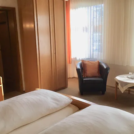 Hotel Im Lustgarten 3*