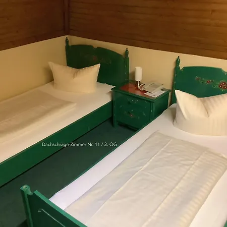 Hotel Im Lustgarten 3*